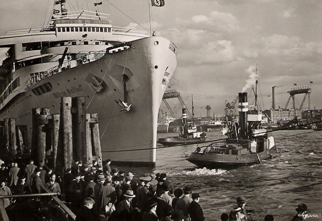 Refugees before embarkation